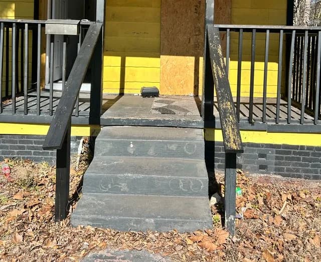 Exterior: paint worn through